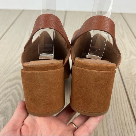 Gentle Souls Women's Charlene Hooded Slingback Sandals 7M Cognac Leather $199 - Picture 7 of 9